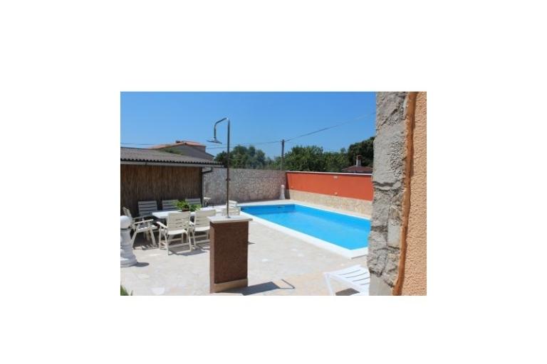 Ház with swimming pool – fotó 4
