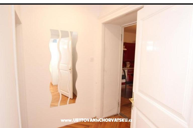 Pula Center Apartman – fotó 11