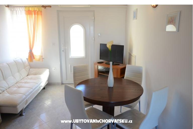 Apartmanok Karuzo – fotó 13