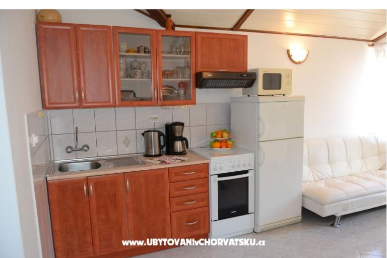 Apartmanok Karuzo – fotó 3