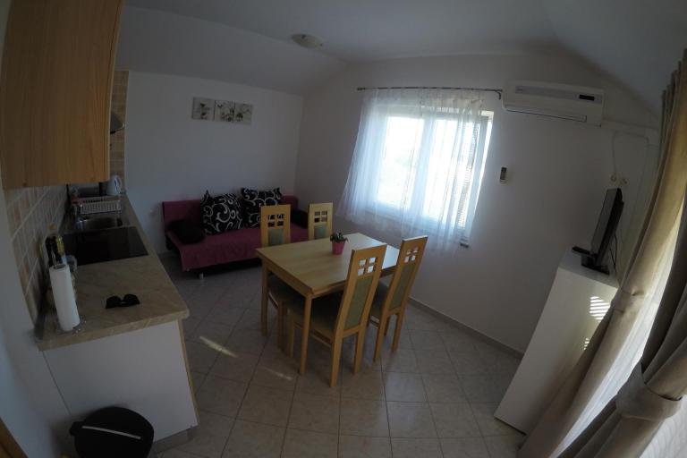 Apartmanok Laura – fotó 6
