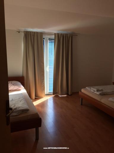 Apartmanok Laura – fotó 7