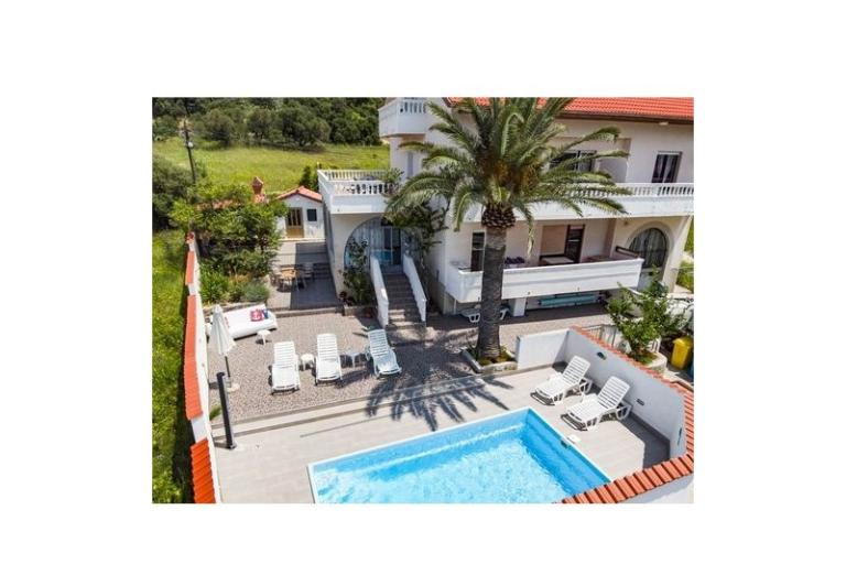 Apartmanok Anny medencével – fotó 11