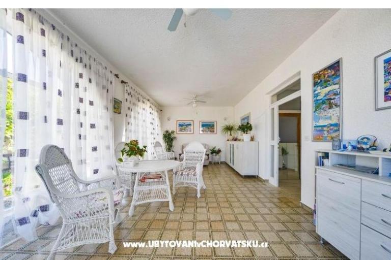 Apartmanok Anny medencével – fotó 19