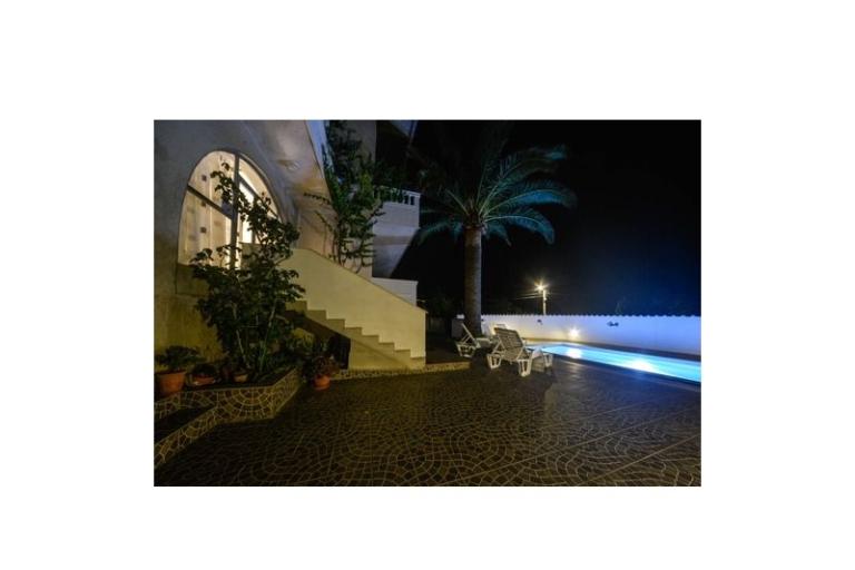 Apartmanok Anny medencével – fotó 22