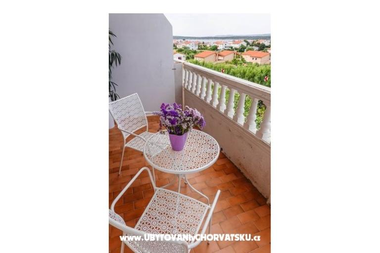 Apartmanok Anny medencével – fotó 24
