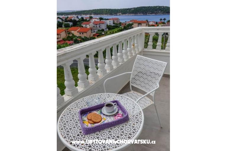 Apartmanok Anny medencével – fotó 27