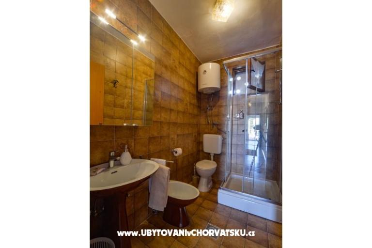 Apartmanok Anny medencével – fotó 33