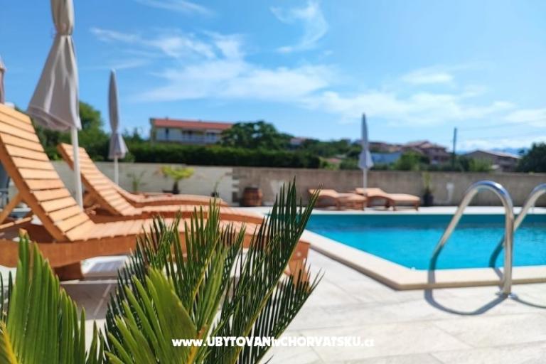 Loparadise Apartmanok – fotó 2