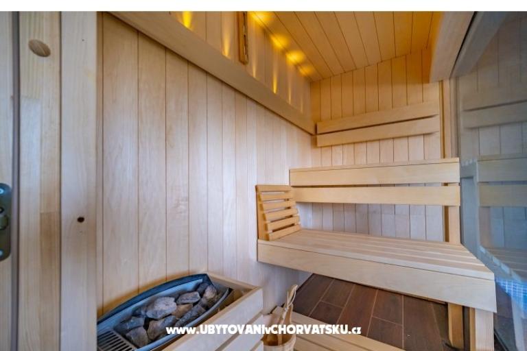 Riverside house pool jacuzi sauna – fotó 9