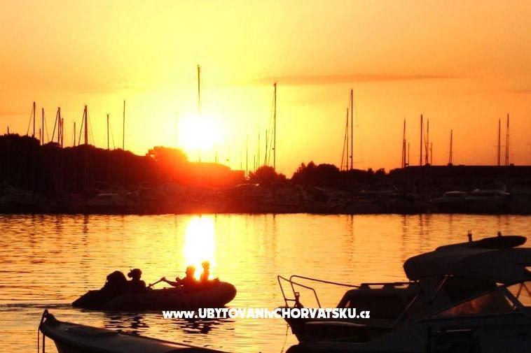 Apartmanok Rogoznica 3 – fotó 8