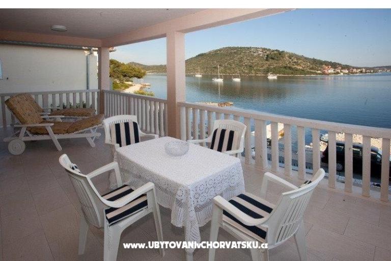 Beach apartments Rogoznica – fotó 3