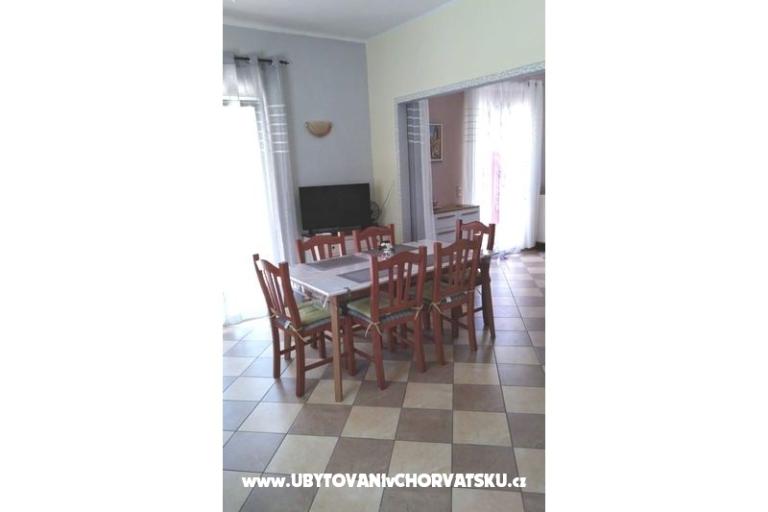 Božena  – fotó 4