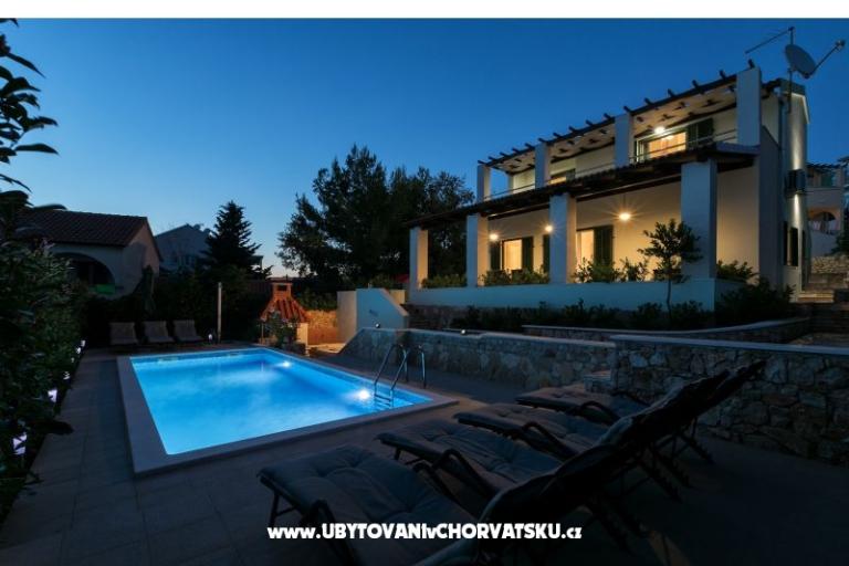 Villa Marina + pool – fotó 15