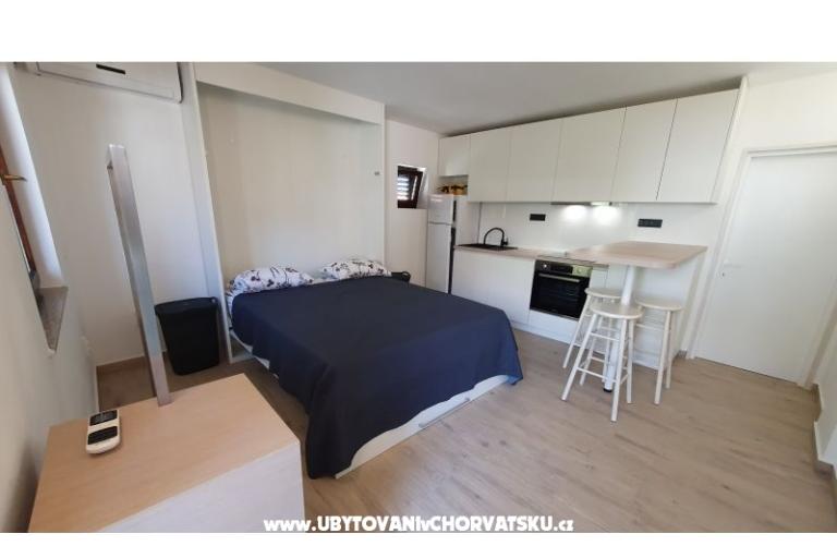 Rogoznica Studio Apartmanok – fotó 18