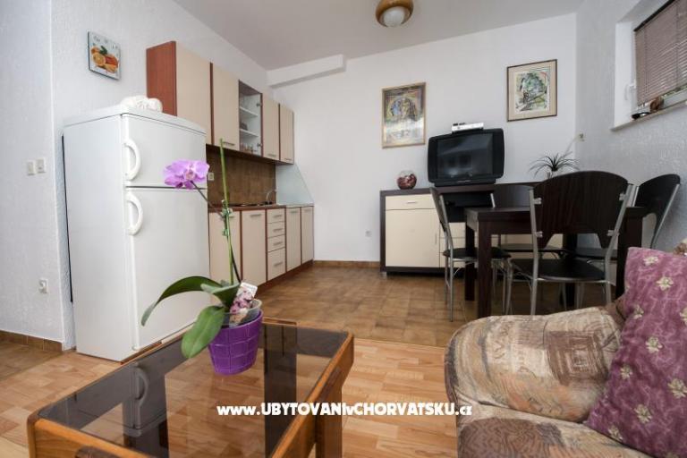 NV Club apartmanok – fotó 3