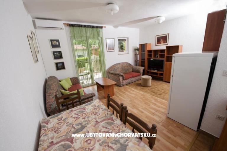 NV Club apartmanok – fotó 9