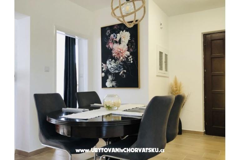 Sunset Hill Apartmanok – fotó 6