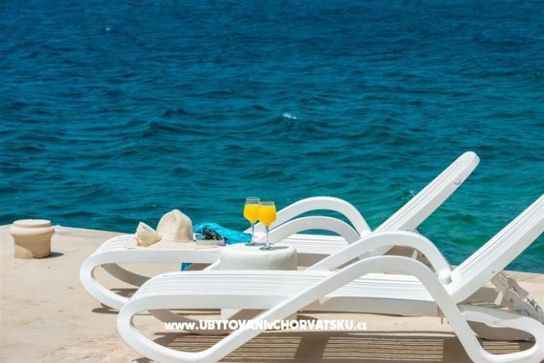 Villa Ratac Beach Apartmanok – fotó 3