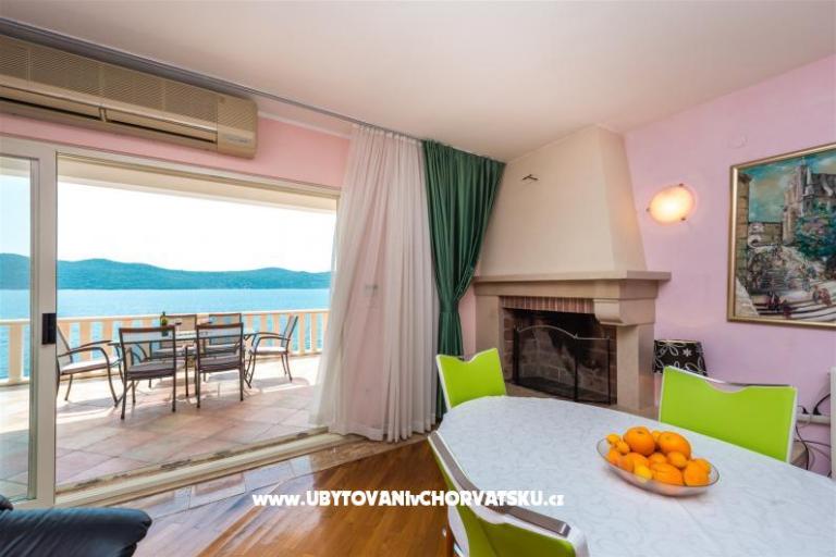 Villa Ratac Beach Apartmanok – fotó 7
