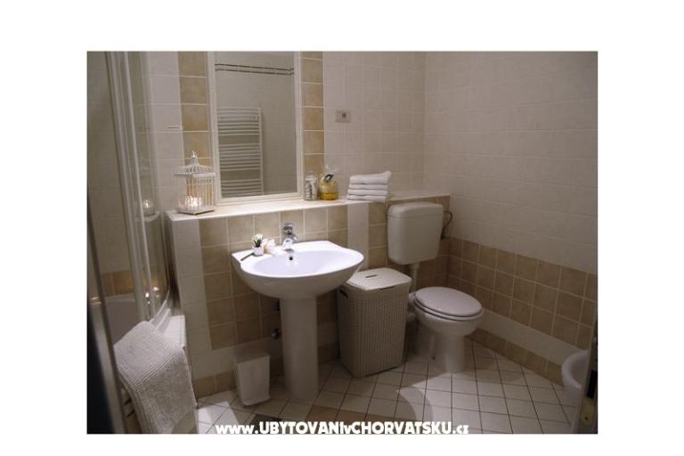 AdiOro Luxury Beachfront Apartman – fotó 12