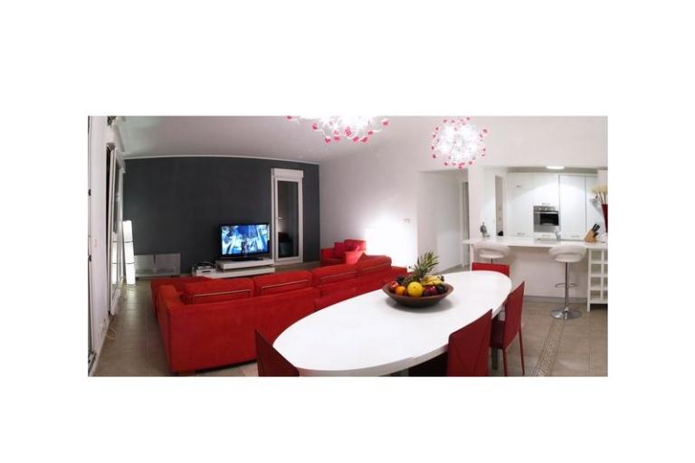 AdiOro Luxury Beachfront Apartman – fotó 5