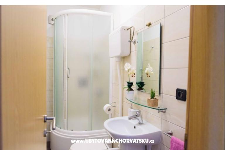 HolidayHomeSpalato-pool apartments  – fotó 16