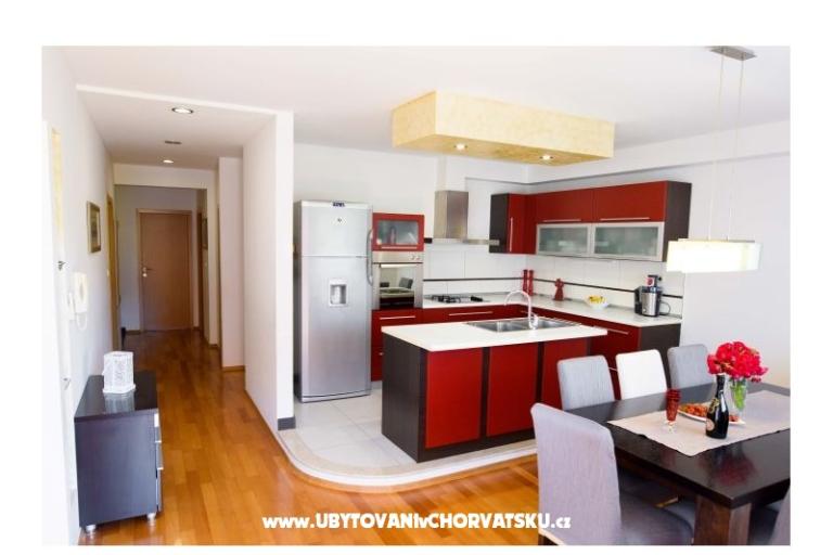 HolidayHomeSpalato-pool apartments  – fotó 5