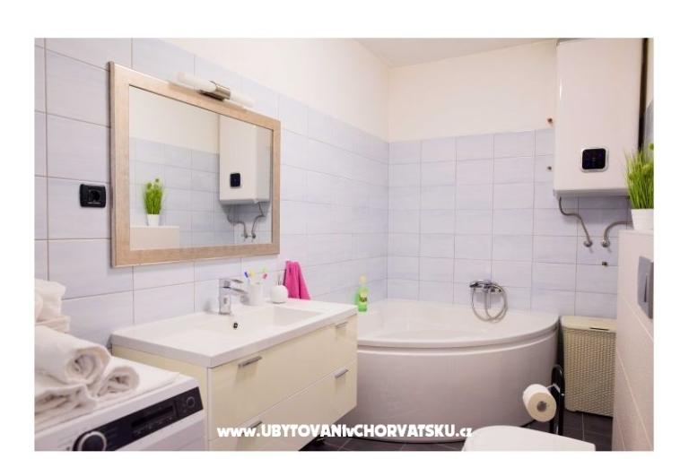 HolidayHomeSpalato-pool apartments  – fotó 6