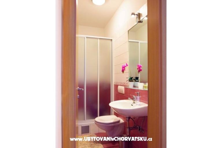 HolidayHomeSpalato-pool apartments  – fotó 9