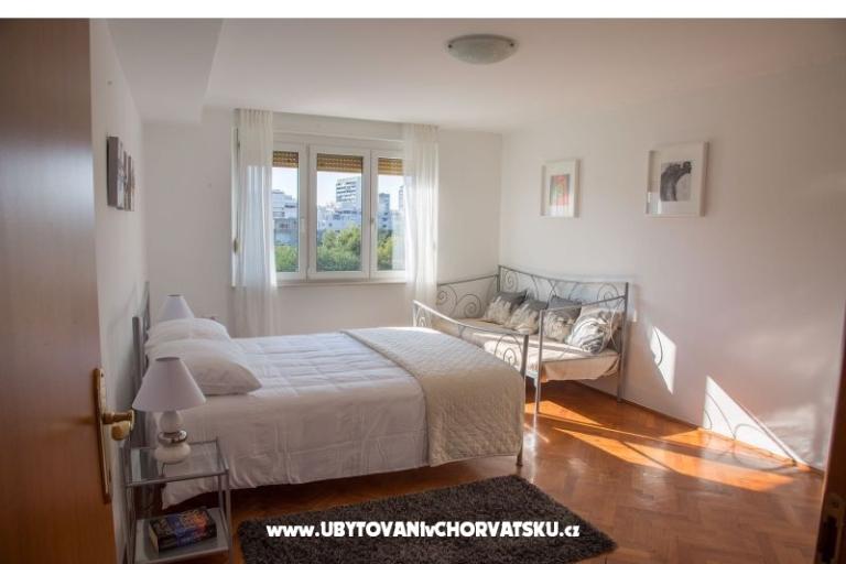 Spacious Apartman in City Center  – fotó 11