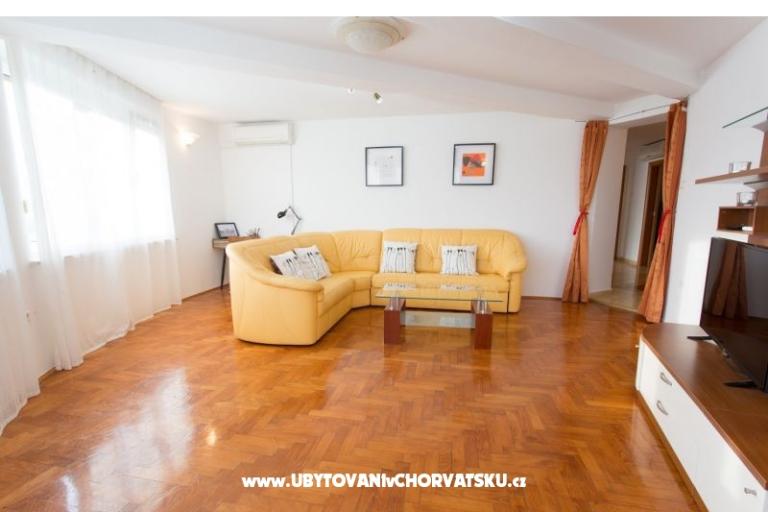 Spacious Apartman in City Center  – fotó 2