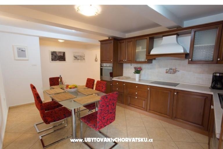Spacious Apartman in City Center  – fotó 5