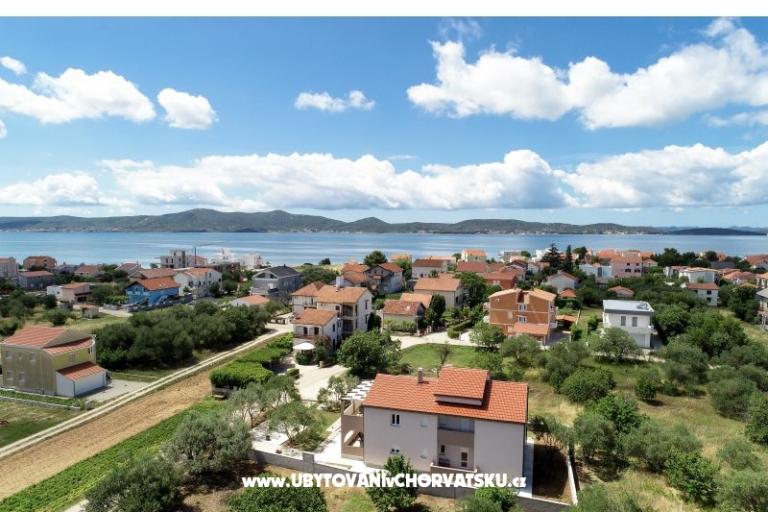  Apartmanok J – fotó 2
