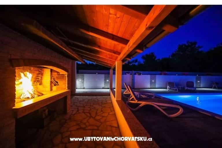 Apartman ANAI with private  pool – fotó 15