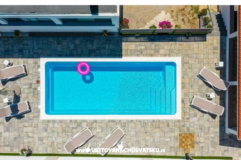 Apartman ANAI with private  pool – fotó 17