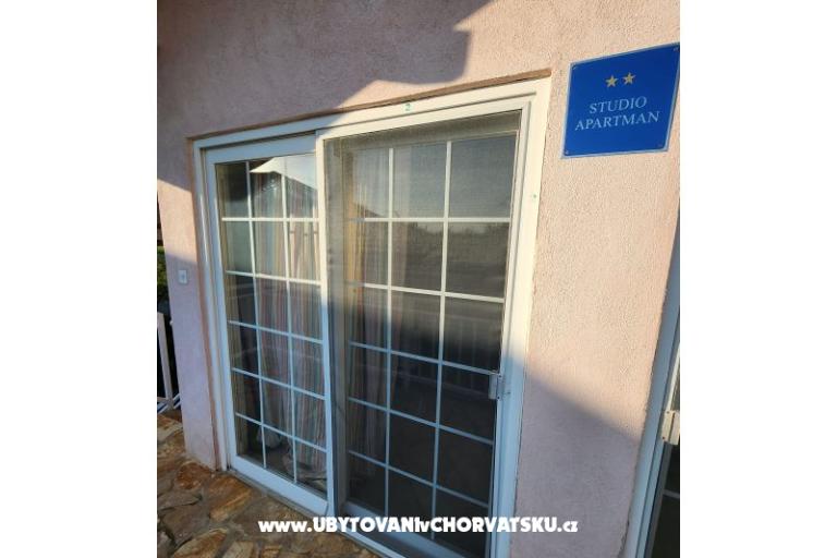 Studio Apartmanok Grom  – fotó 2