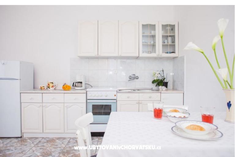 Apartmanok Barbara Tisno – fotó 3