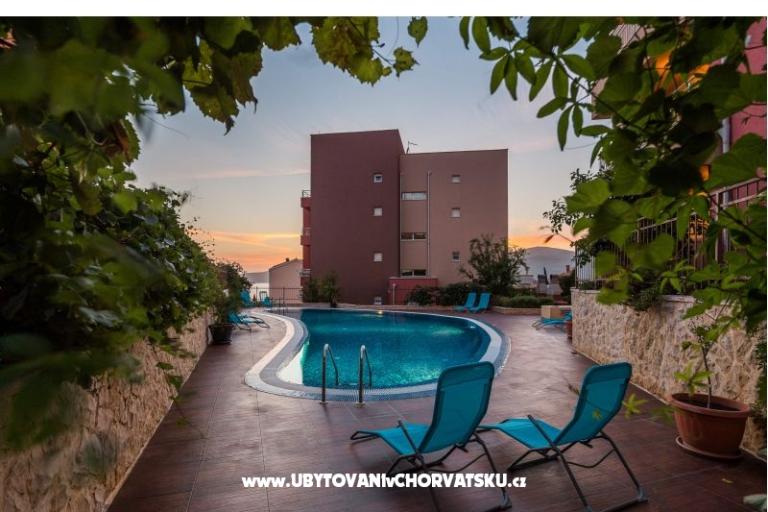 LAURA, 110 m2 pool, 100 m to beach – fotó 5