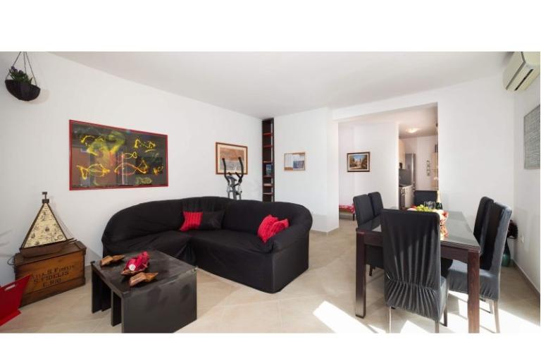 LAURA, 110 m2 pool, 100 m to beach – fotó 6
