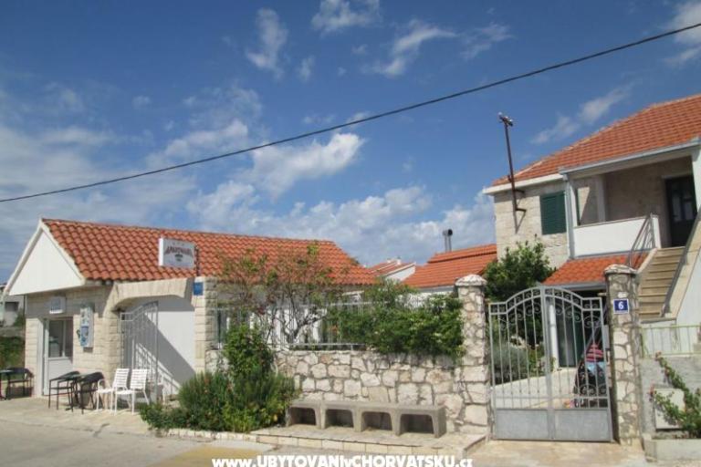 Apartmanok Tri palme – fotó 4
