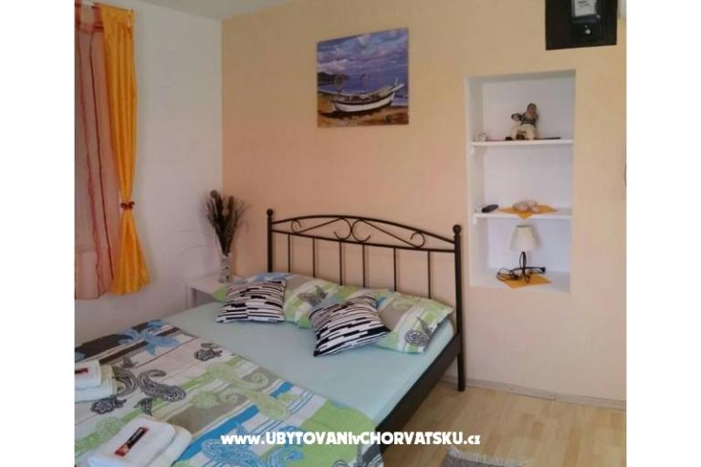 Apartmanok Stone Ház – fotó 6