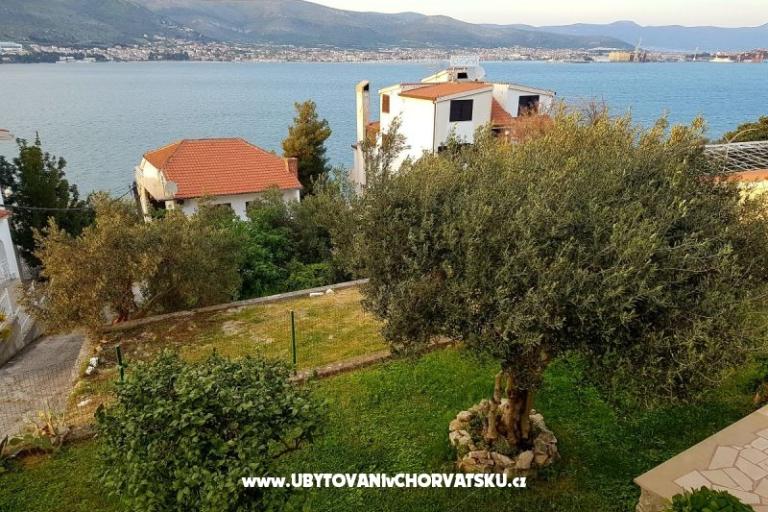 Családi apartman Okrug Donji – fotó 10