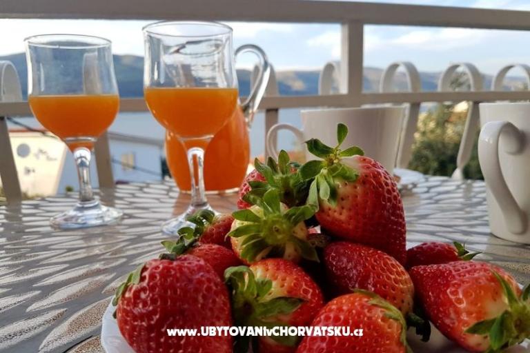 Családi apartman Okrug Donji – fotó 15