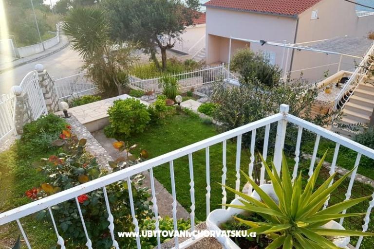 Családi apartman Okrug Donji – fotó 9