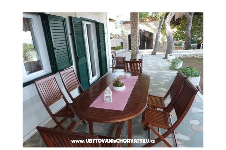 Apartmanok-cupic-trogir.com – fotó 2