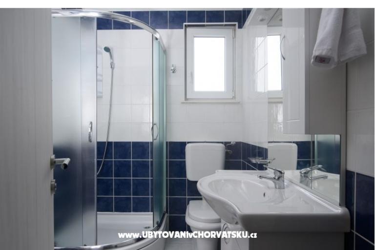 Apartmanok Kvesić – fotó 12