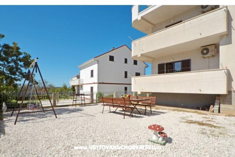 Apartmanok Damir – fotó 17