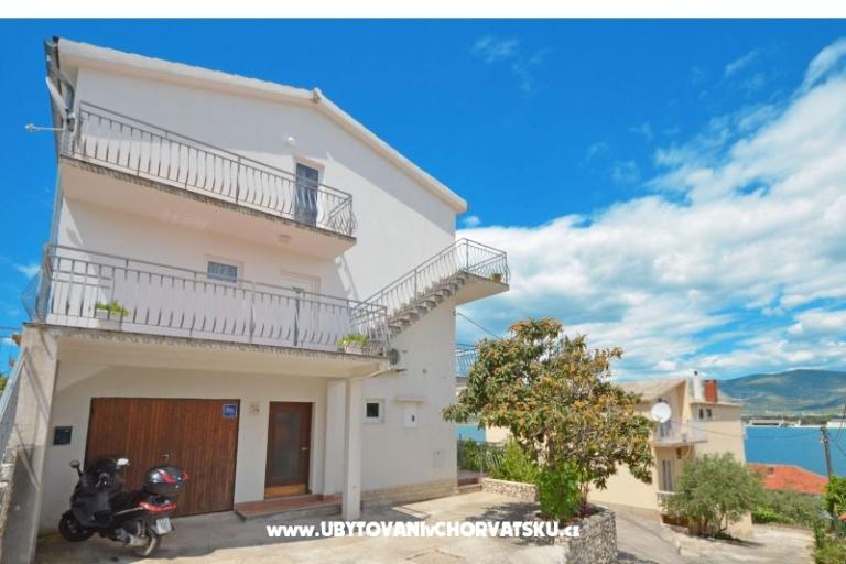 Arbanija Apartmanok – fotó 17