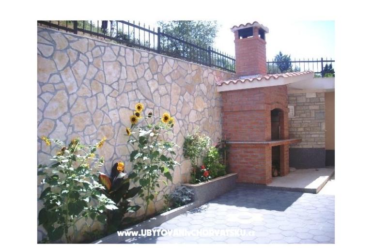 Cvita Apartmanok – fotó 17